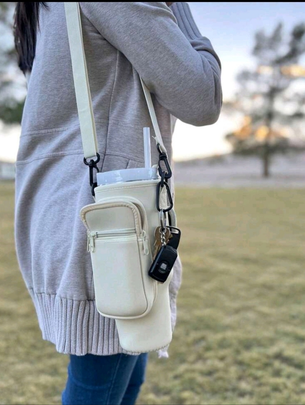 Compact Crossbody Bottle Bag - Bl - Picture 7 of 7